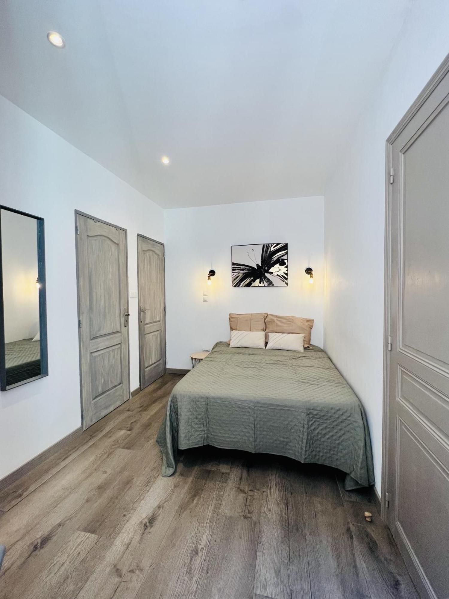 L'Ancienne Berlingotiere Apartment Pezenas Bagian luar foto