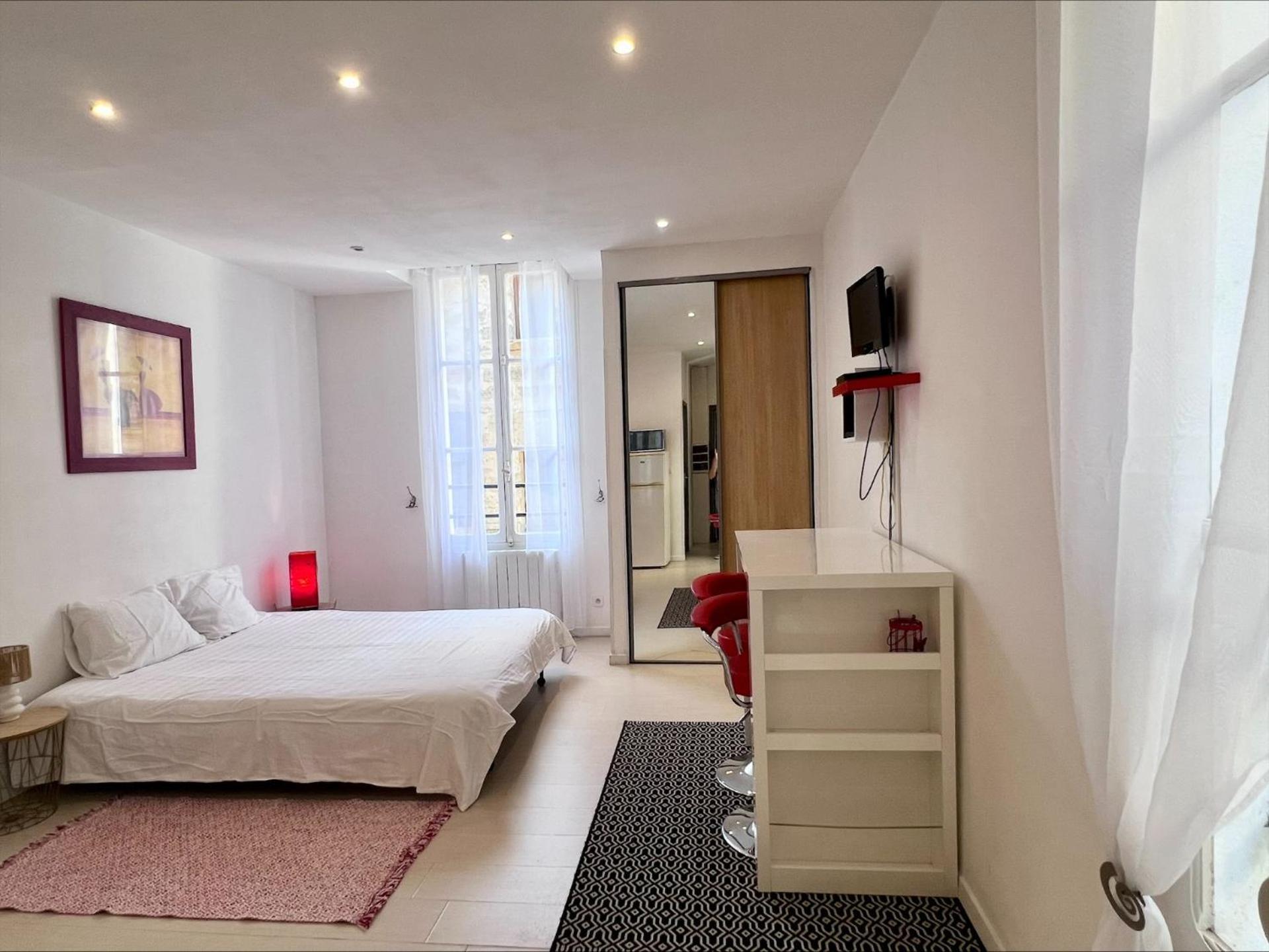 L'Ancienne Berlingotiere Apartment Pezenas Bagian luar foto